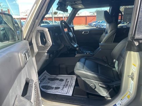 New 2025 Ford Bronco Badlands image 15