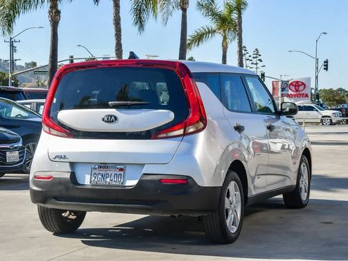 Used 2020 Kia Soul LX image 7