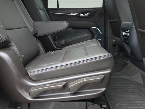 Used 2023 GMC Yukon XL Denali w/ LPO, Floor Liner Package image 19