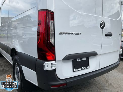 Used 2024 Mercedes-Benz Sprinter 2500 image 62