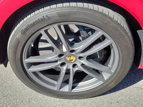 Certified 2022 Porsche Cayenne Turbo image 12