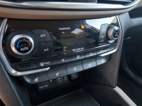 Used 2020 Hyundai Santa Fe Limited image 31