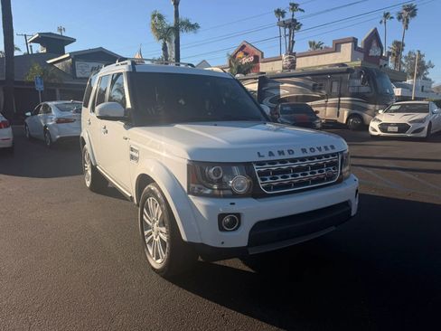 Used 2014 Land Rover LR4 HSE LUX AWD/4WD image 1