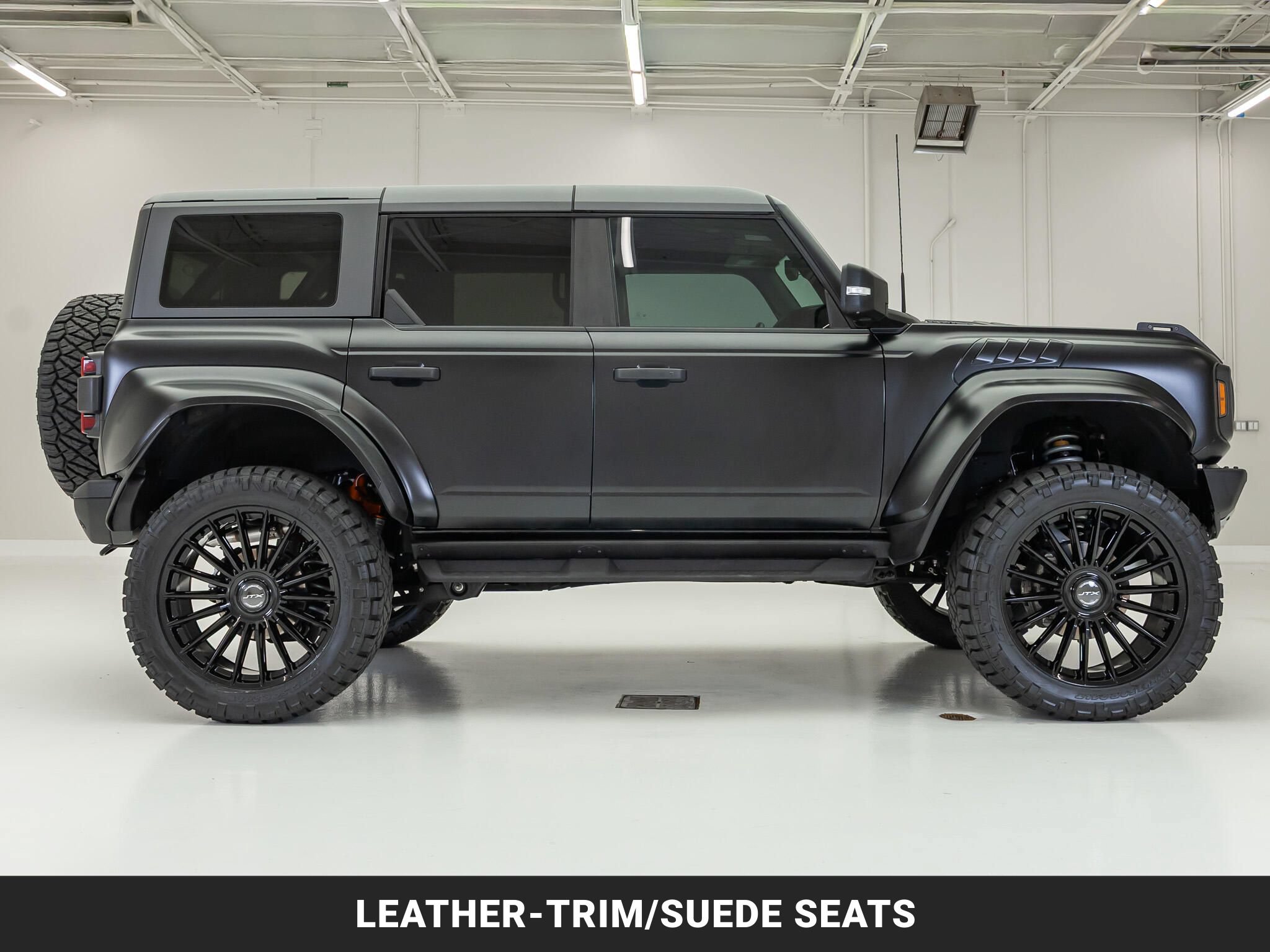 Used 2024 Ford Bronco Raptor AWD/4WD image 11