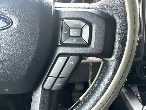 Used 2020 Ford F150 XLT w/ Equipment Group 302A Luxury AWD/4WD image 16