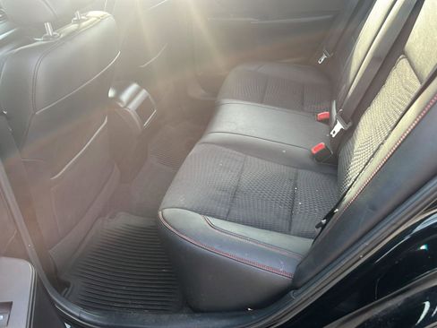 Used 2015 Toyota Camry SE FWD image 7