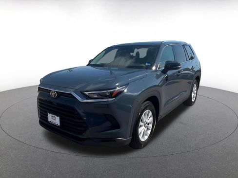 Used 2025 Toyota Grand Highlander FWD image 7