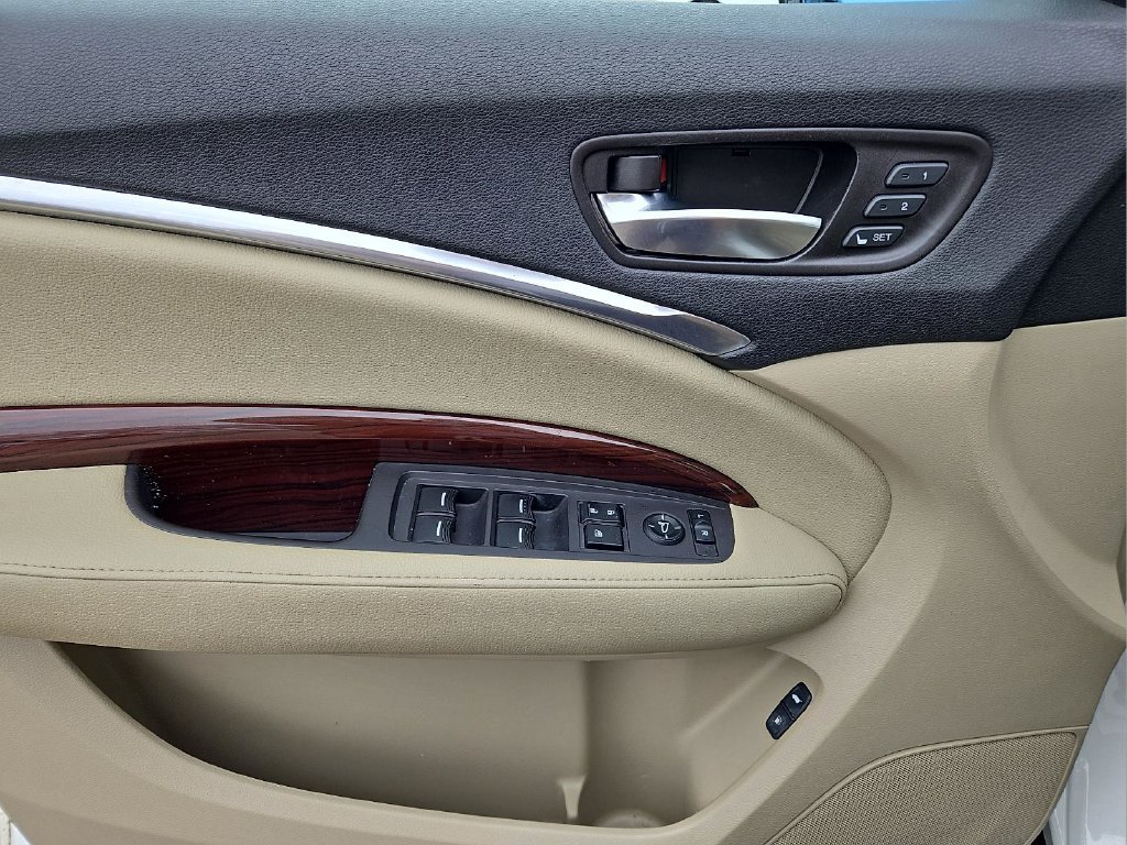 Used 2016 Acura MDX SH-AWD image 13