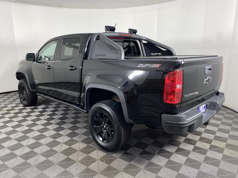 Used 2018 Chevrolet Colorado ZR2 w/ ZR2 Midnight Special Edition AWD/4WD image 10