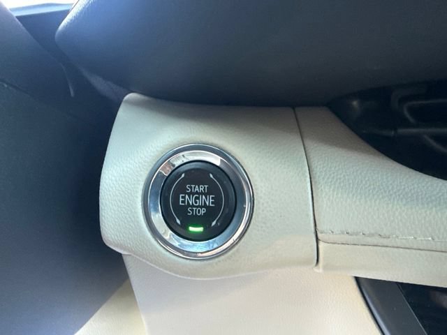 Used 2023 Buick Envision Avenir AWD/4WD image 25