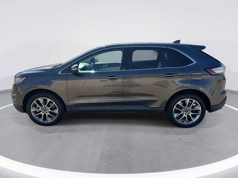 Used 2018 Ford Edge Titanium w/ Equipment Group 302A image 8