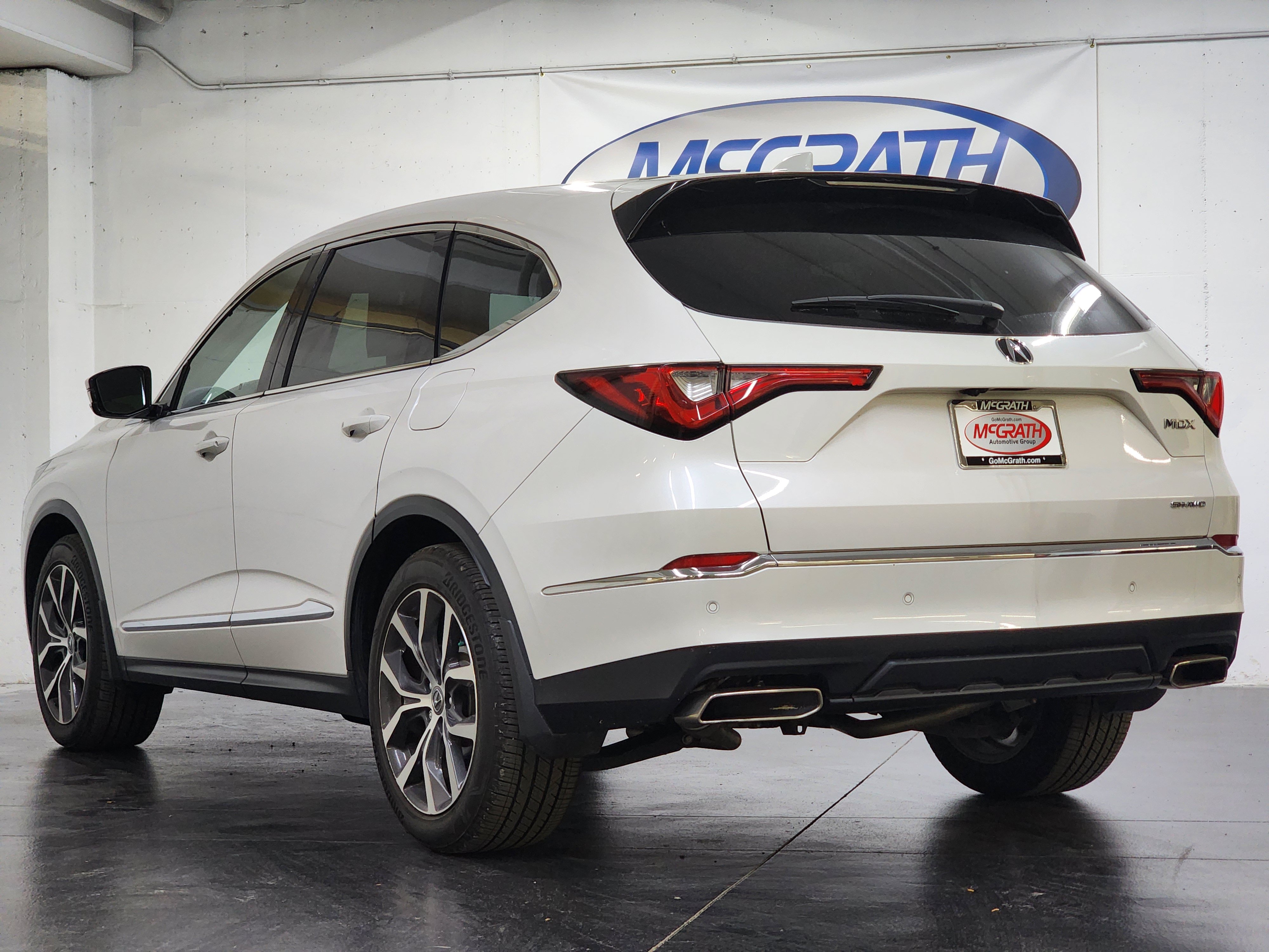 Used 2024 Acura MDX w/ Technology Package AWD/4WD image 9