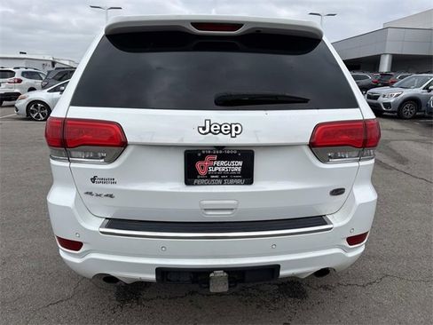 Used 2017 Jeep Grand Cherokee Overland image 4