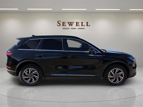 New 2026 Lincoln Corsair Premiere image 5