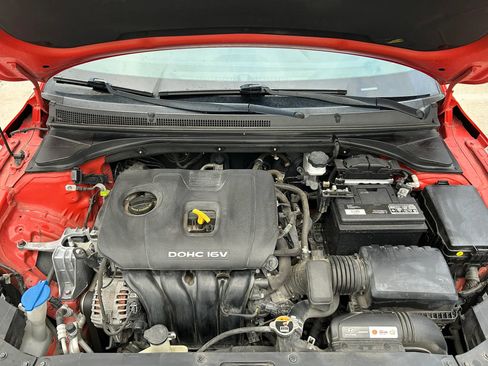 Used 2020 Hyundai Veloster 2.0 FWD image 28