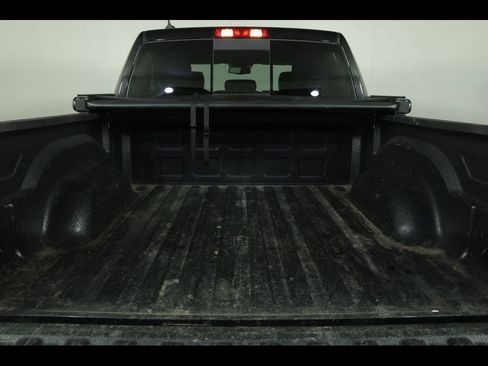Used 2019 RAM 1500 Big Horn AWD/4WD image 7