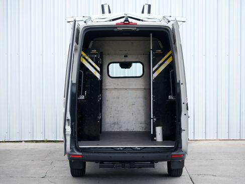 Used 2023 Mercedes-Benz Sprinter 2500 image 10