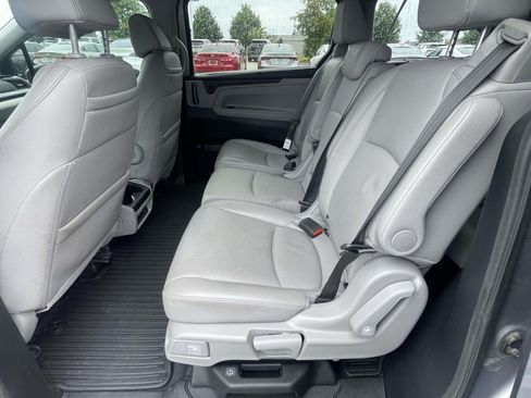 Used 2023 Honda Odyssey Touring image 11