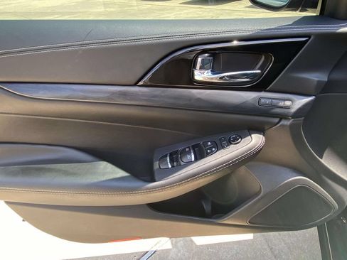 Used 2023 Nissan Maxima Platinum w/ Sport Mat Group FWD image 19
