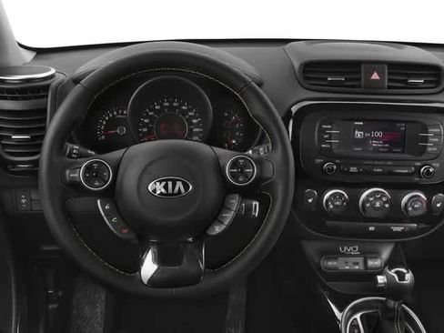 Used 2016 Kia Soul FWD image 8