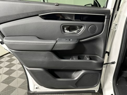 New 2025 Honda Pilot EX-L image 33