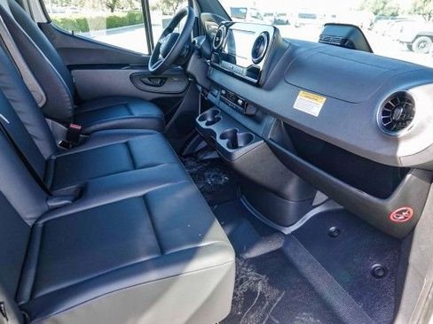 New 2025 Mercedes-Benz Sprinter 2500 image 16