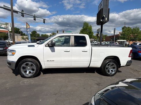 Used 2021 RAM 1500 Big Horn AWD/4WD image 3