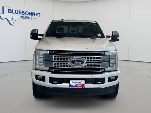 Used 2017 Ford F250 Platinum w/ Platinum Ultimate Package AWD/4WD image 2