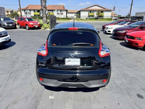 Used 2017 Nissan Juke S FWD image 4