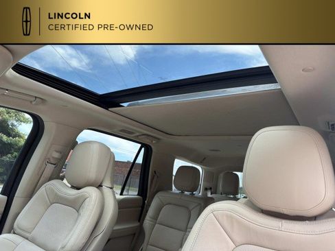 Certified 2021 Lincoln Navigator Reserve w/ Luxury Package AWD/4WD image 36