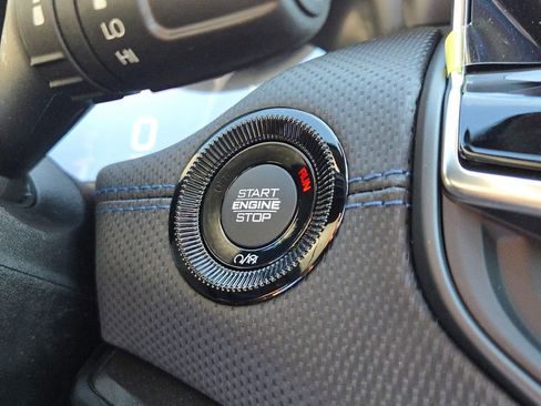 New 2026 Jeep Compass Latitude image 30