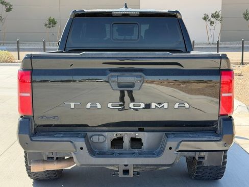 Used 2024 Toyota Tacoma TRD Off-Road w/ TRD Off Road Upgrade Package AWD/4WD image 7