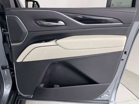 Used 2022 Cadillac Escalade ESV Sport image 24