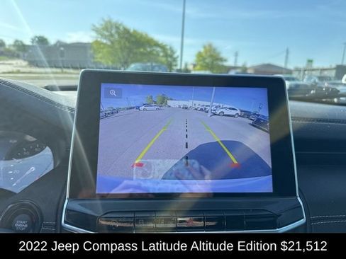 Used 2022 Jeep Compass Latitude w/ Convenience Group AWD/4WD image 29