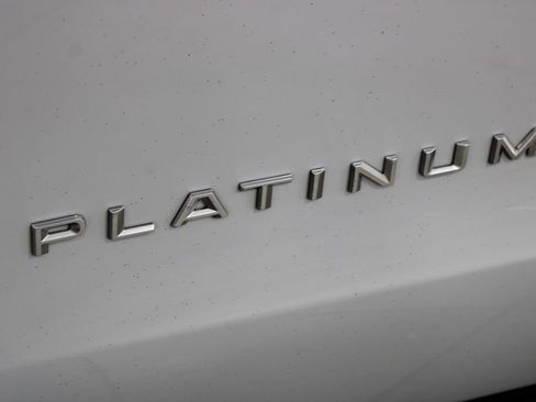 Used 2025 Ford Expedition Platinum AWD/4WD image 16