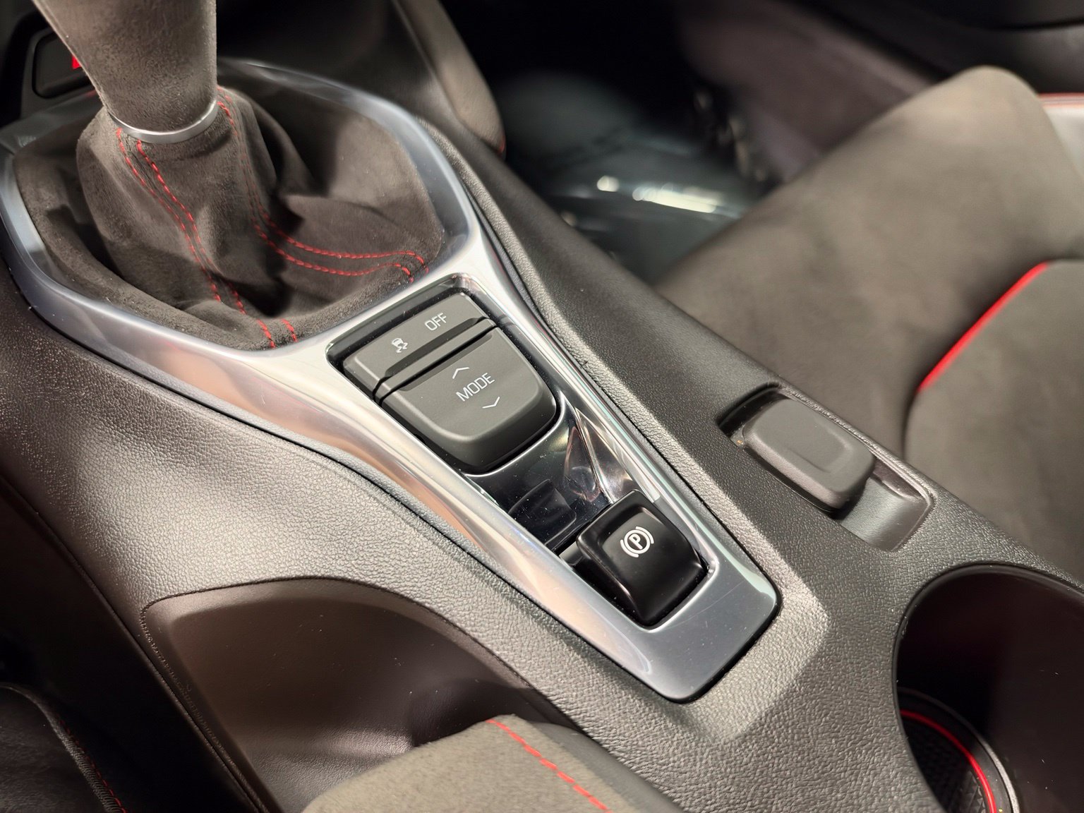 Used 2019 Chevrolet Camaro ZL1 RWD image 45