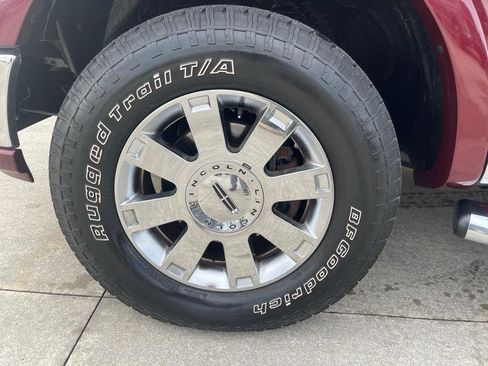 Used 2006 Lincoln Mark LT 4x4 image 17