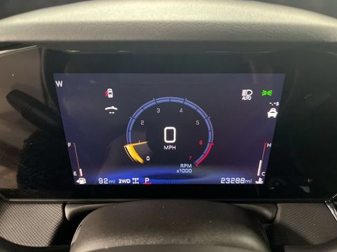 Used 2025 Chevrolet TrailBlazer ACTIV w/ Convenience Package AWD/4WD image 12
