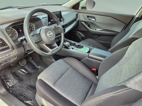 Certified 2023 Nissan Rogue SV FWD image 19