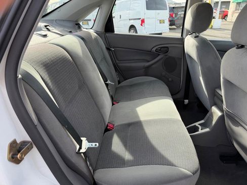 Used 2003 Ford Focus LX image 33