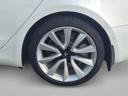 Used 2019 Tesla Model 3 Long Range AWD/4WD image 14