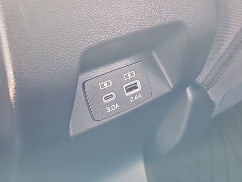 Certified 2025 Subaru Crosstrek 2.0i Premium image 10