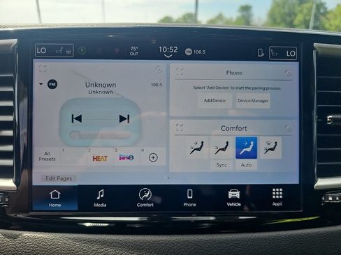 Used 2025 Chrysler Pacifica Select FWD image 20