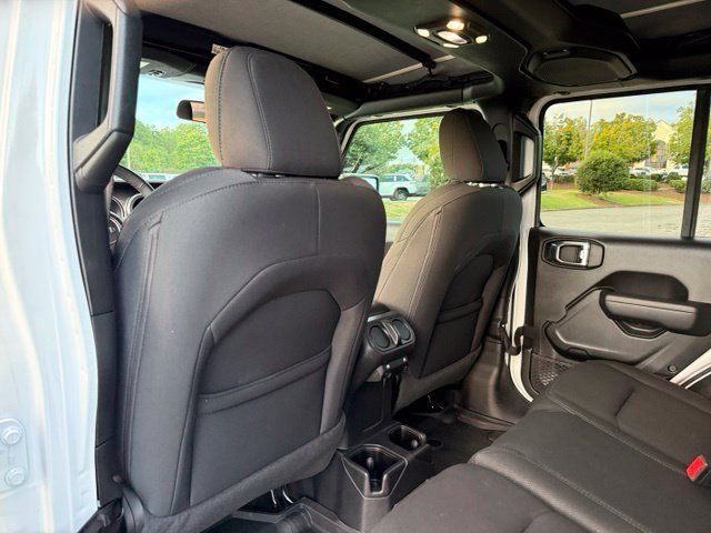Used 2022 Jeep Wrangler Unlimited Sport AWD/4WD image 26