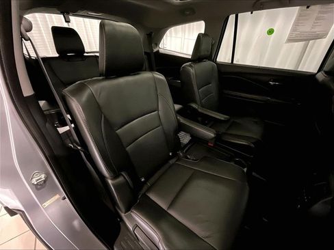 Used 2016 Honda Pilot Elite image 16