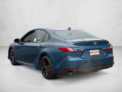 New 2026 Toyota Camry SE image 9