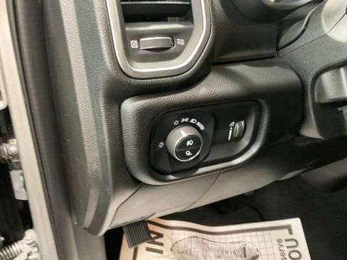 Used 2026 RAM 2500 Big Horn AWD/4WD image 8