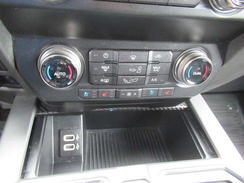 Used 2019 Ford F150 Raptor w/ Equipment Group 802A Luxury AWD/4WD image 26