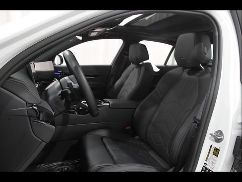Certified 2024 BMW 530i xDrive w/ M Sport Package AWD/4WD image 5
