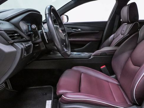 Used 2024 Cadillac CT4 Sport w/ Technology Package RWD image 9